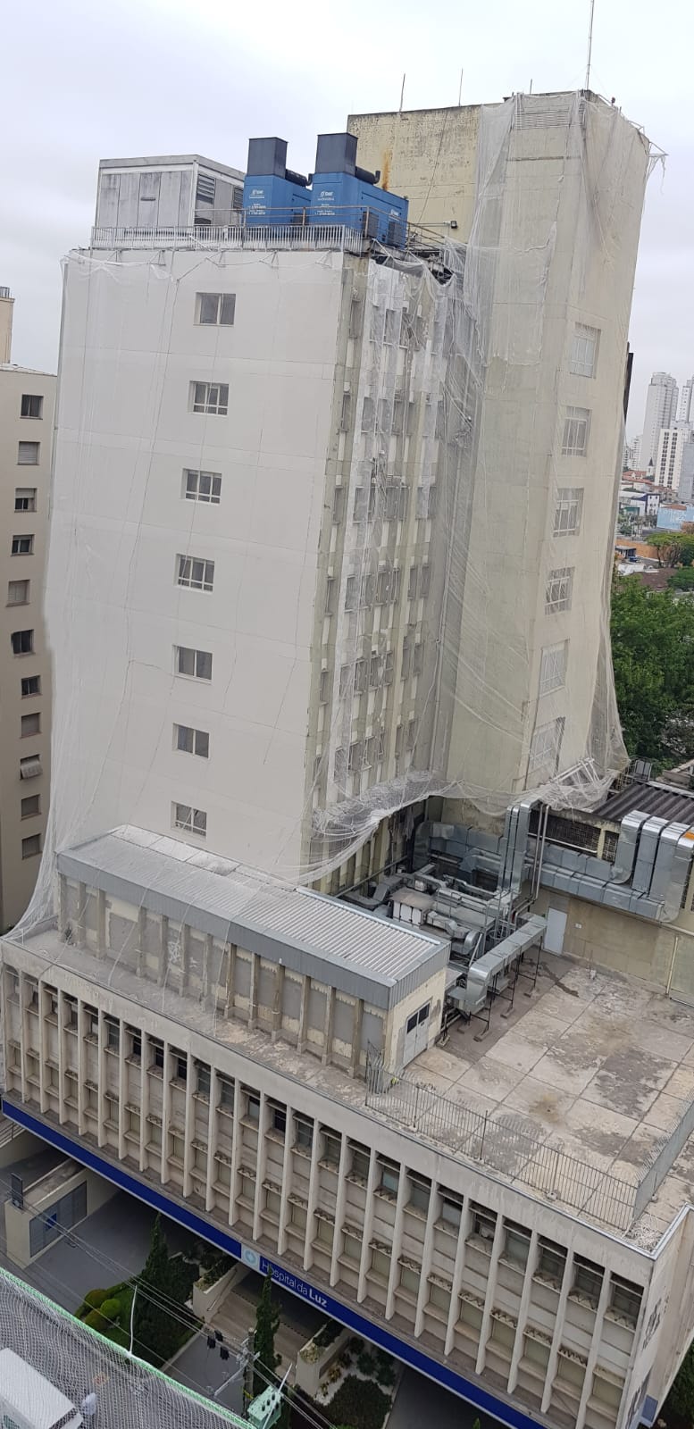 Funcionário trabalhando - Imagem 18